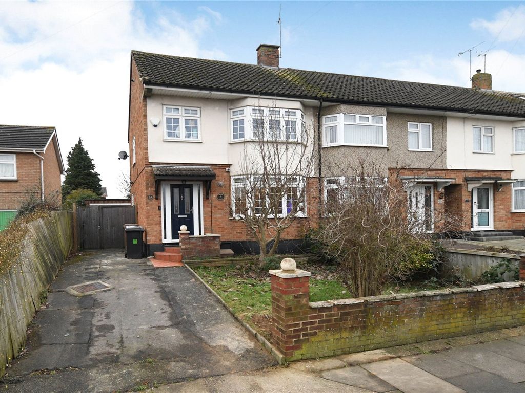 3 bed end terrace house for sale in Lewis Drive, Chelmsford CM2 Zoopla