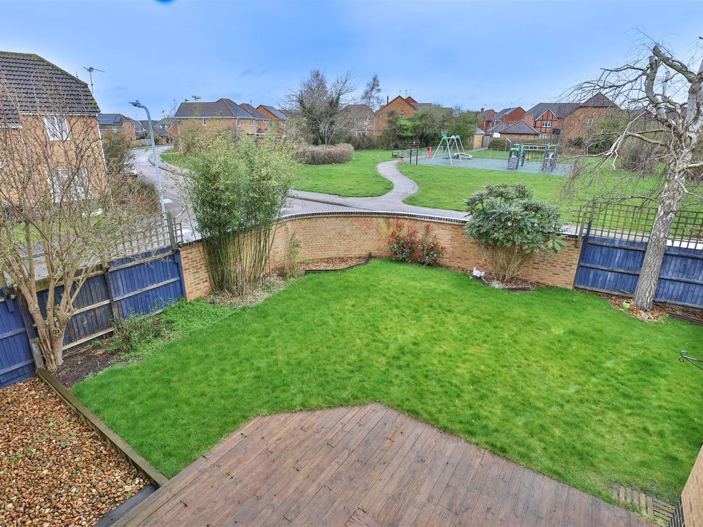 4 bed detached house for sale in Rockingham Close, Thrapston, Kettering