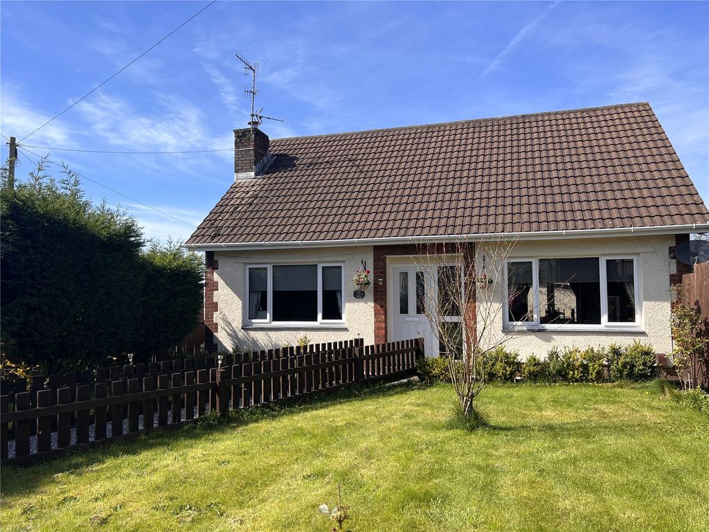 3 bed detached house for sale in Ystrad Road, Fforestfach, Abertawe