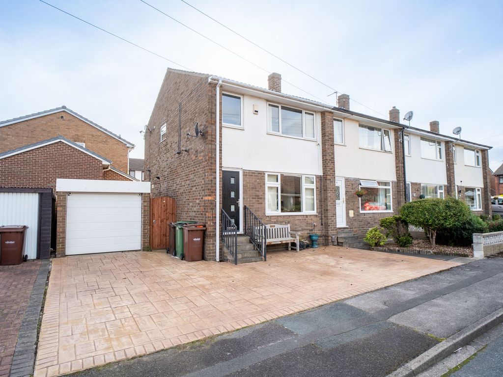 3 bed semidetached house for sale in Westfield Crescent, Ossett WF5, £