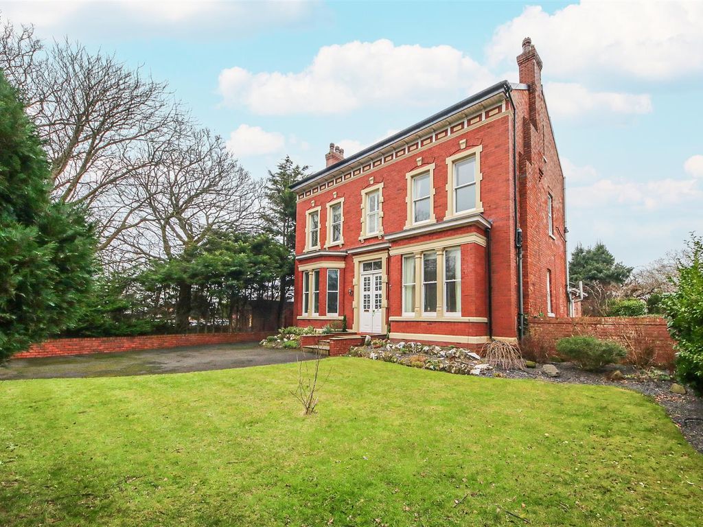 6 bed detached house for sale in Trafalgar Road, Birkdale, Southport
