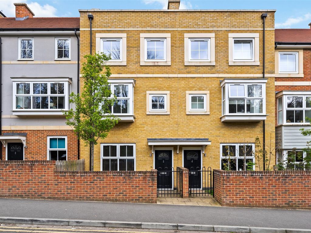 4 bed property for sale in Catteshall Lane, Godalming GU7 Zoopla