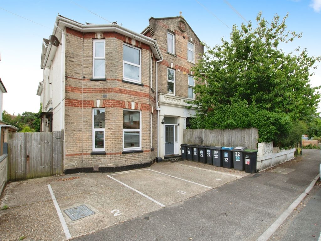 2 bed flat for sale in Carlton Road, Bournemouth BH1, £230,000 Zoopla