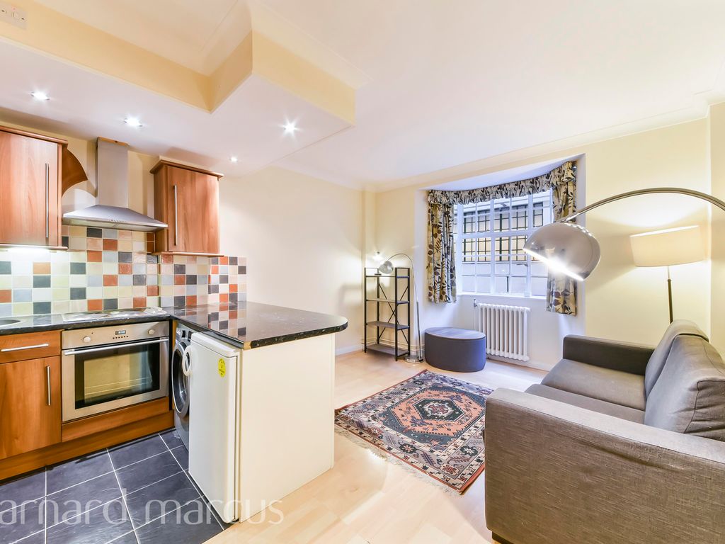 Studio to rent in Russell Court, Woburn Place, London WC1H, £1,733 pcm