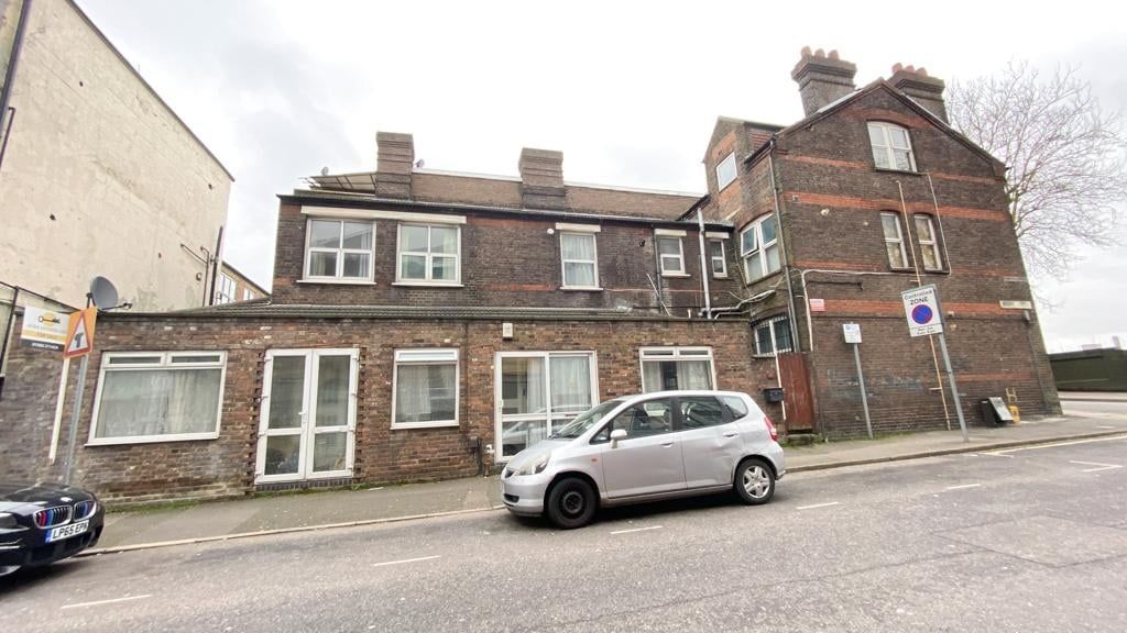 2A Dudley Street, Luton LU2  