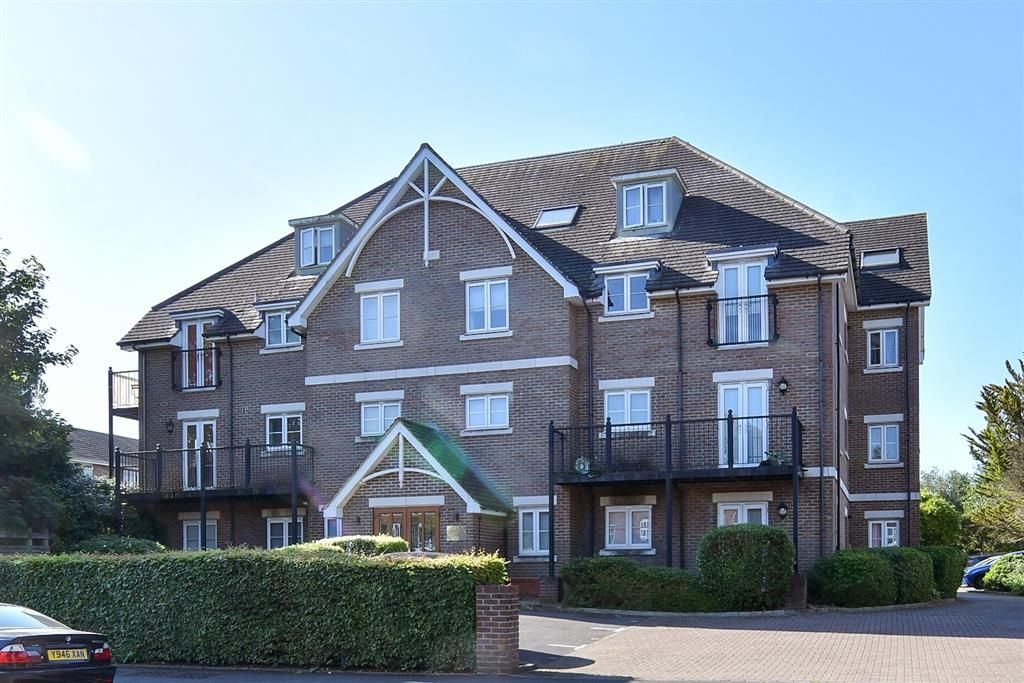 2 bed flat for sale in Mulgrave Road, Sutton, Surrey SM2, £320,000 Zoopla