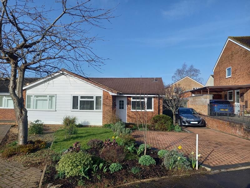 2 bed semidetached bungalow to rent in 7 Ferndown Road, Ledbury