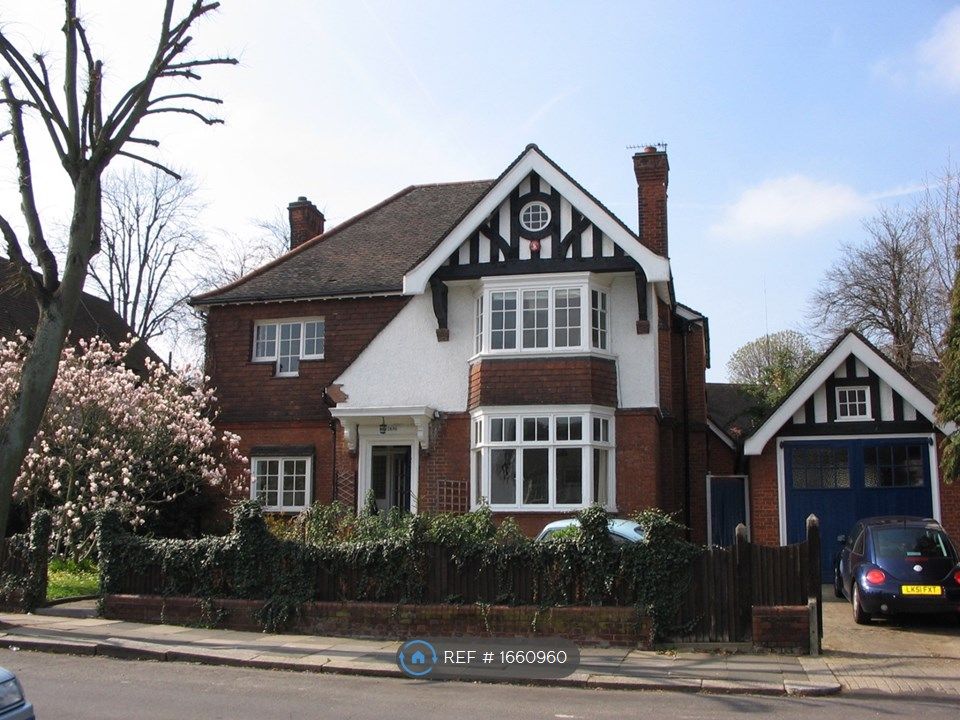 4 bed detached house to rent in Chase Court Gardens, Enfield EN2 Zoopla