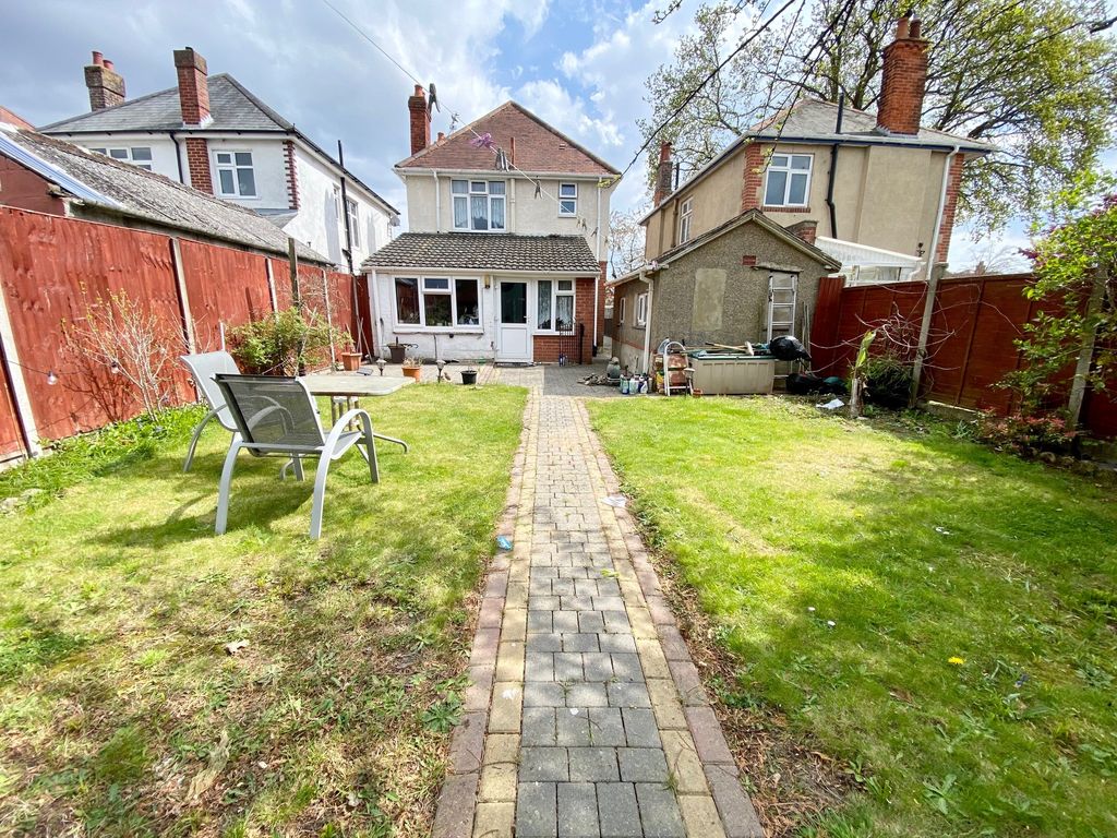 Cox Avenue, Bouremouth BH9