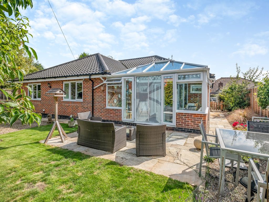3 bed detached bungalow for sale in Mill Road, Ashby St. Mary, Norwich