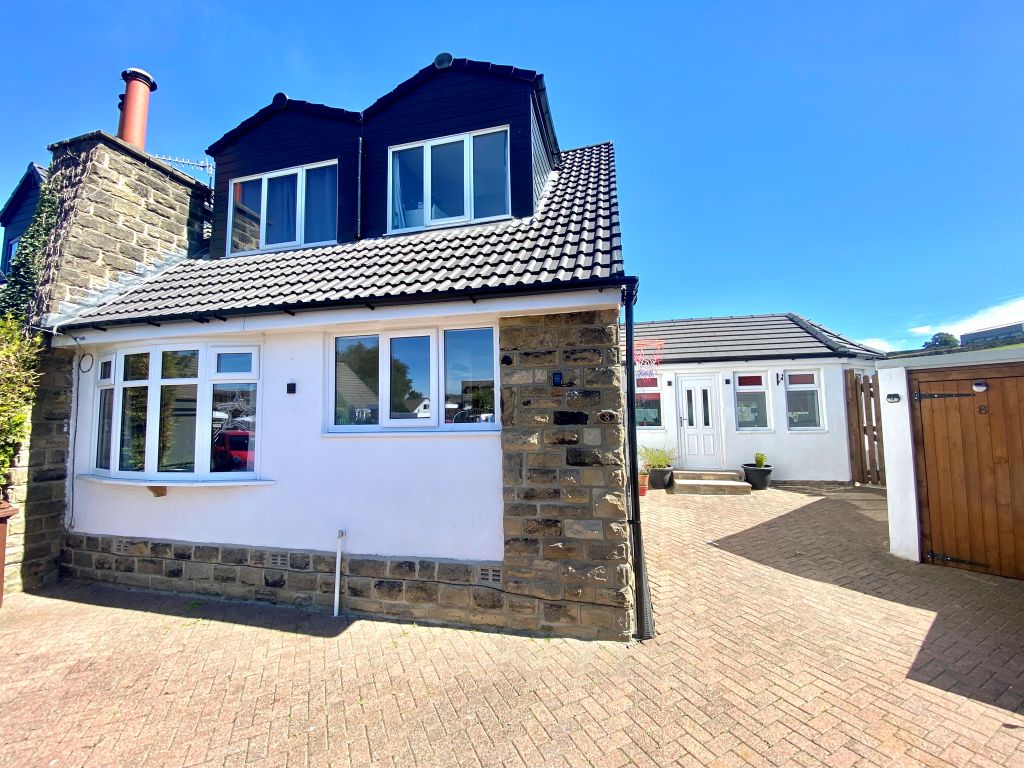 3 bed semidetached house for sale in Moss Carr Road, Keighley BD21