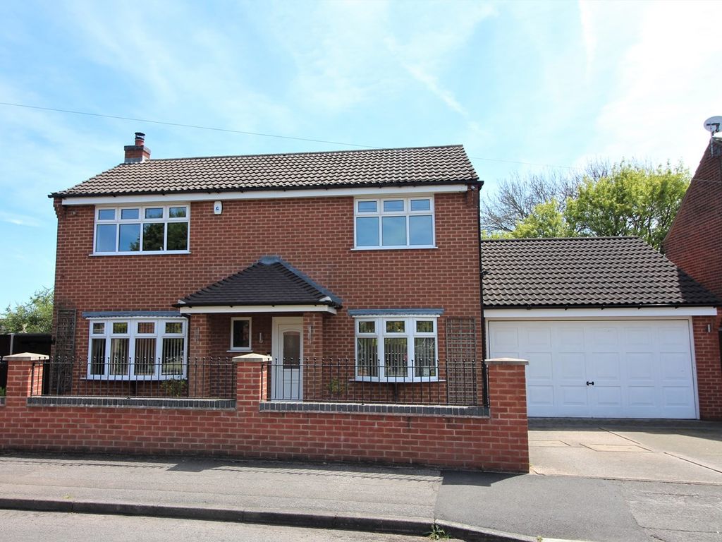4 bed detached house for sale in Coatsby Road, Kimberley, Nottingham
