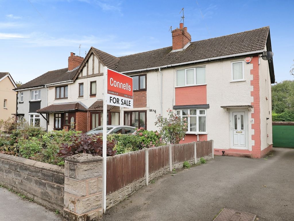 3 bed end terrace house for sale in Howe Crescent, Short Heath
