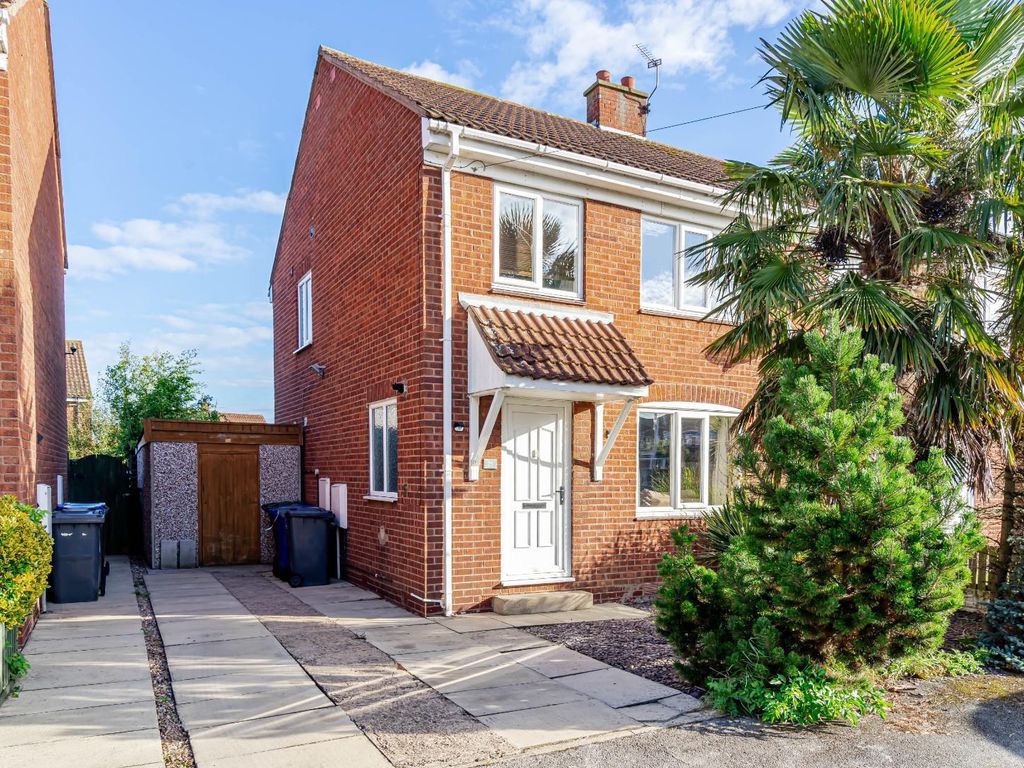 3 bed semidetached house for sale in Marsh Lane Gardens, Kellington