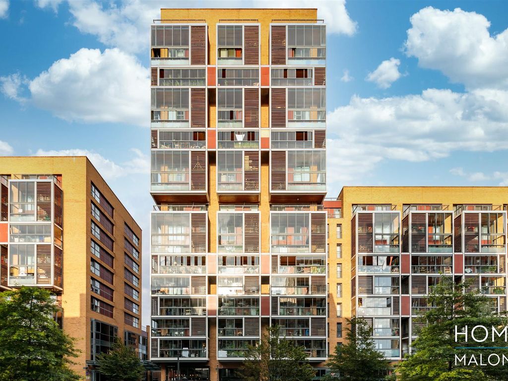 3 bed flat for sale in Gaumont Tower, Dalston Square E8, £950,000 Zoopla