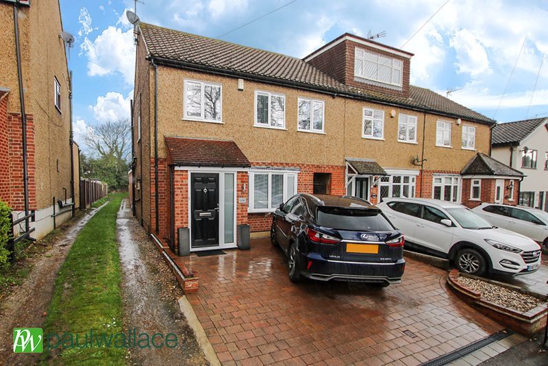 3 bed end terrace house for sale in Barrow Lane, Cheshunt, Waltham