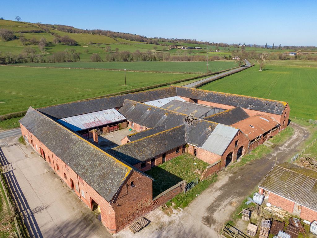 Barn conversion for sale in Barn Lane, Barnfields, Newtown SY16 Zoopla