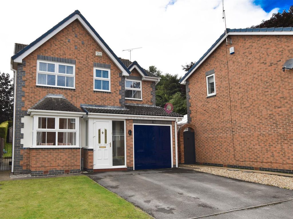 4 bed detached house for sale in Farm View Close, Hackenthorpe