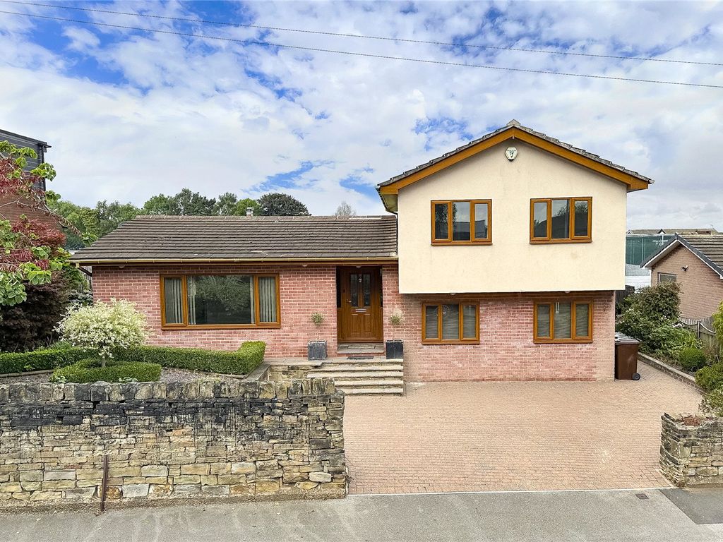 4 bed detached house for sale in Scatcherd Lane, Morley, Leeds, West