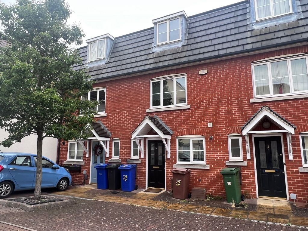 4 bed terraced house for sale in Hedingham Road, Grays RM16, £470,000 Zoopla