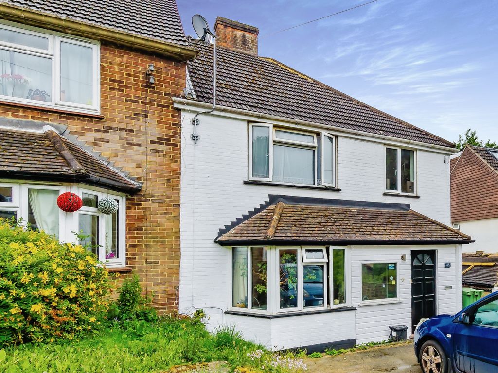 3 bed semidetached house for sale in Whitefield Avenue, Purley CR8, £