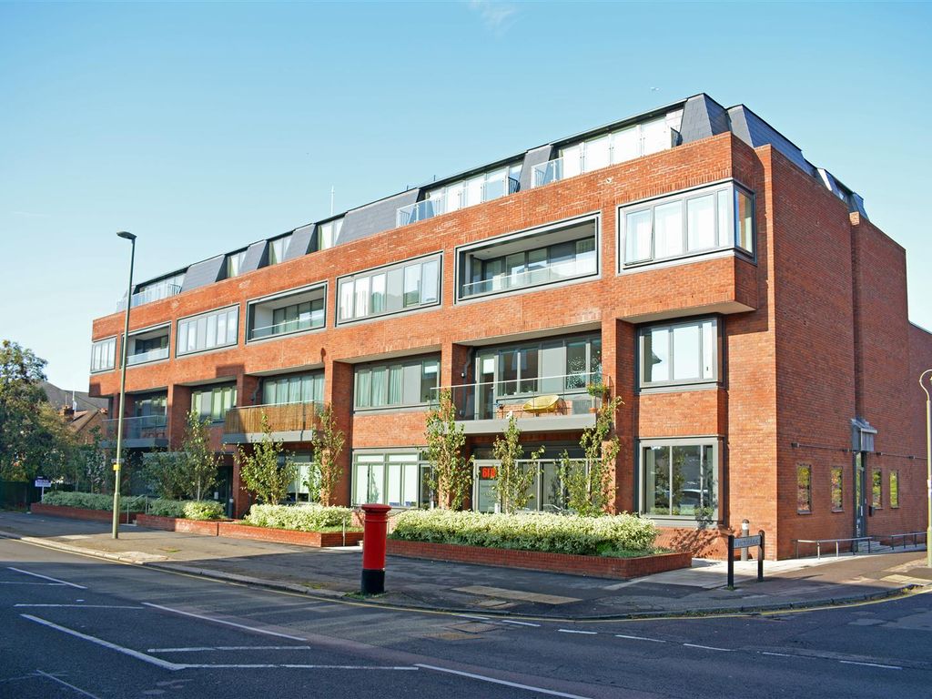 1 bed flat for sale in East Street, Epsom KT17 Zoopla