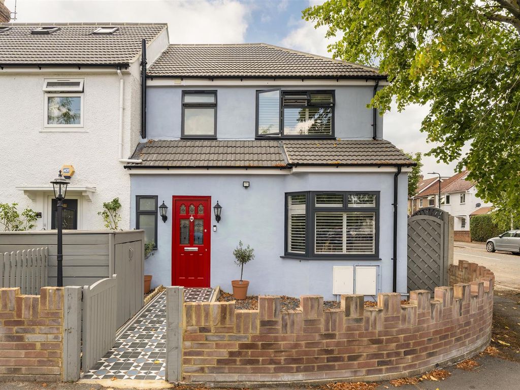 New home, 3 bed end terrace house for sale in Avalon Road, Ealing W13