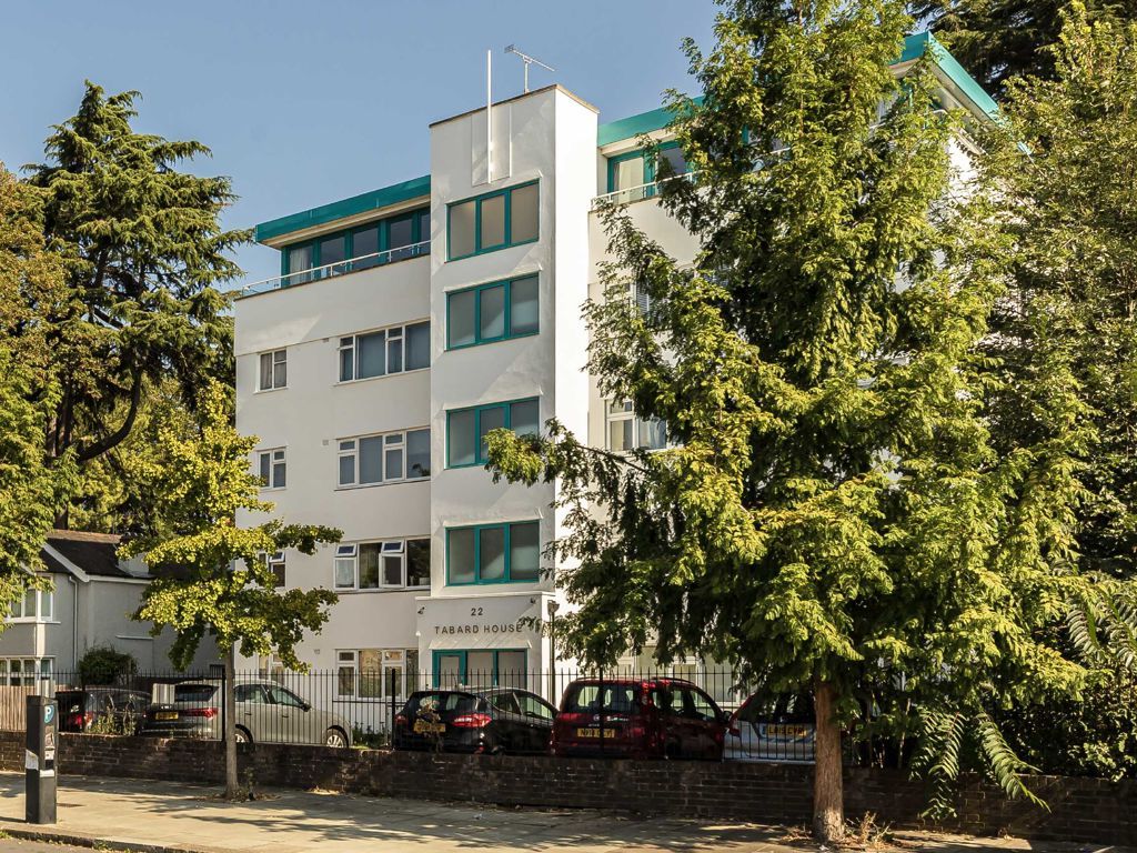 2 bed flat for sale in Upper Teddington Road, Hampton Wick, Kingston