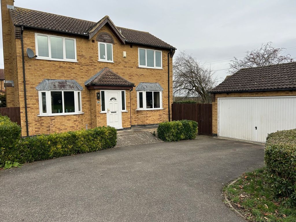 4 bed detached house for sale in Mallard Close, Essendine, Stamford PE9