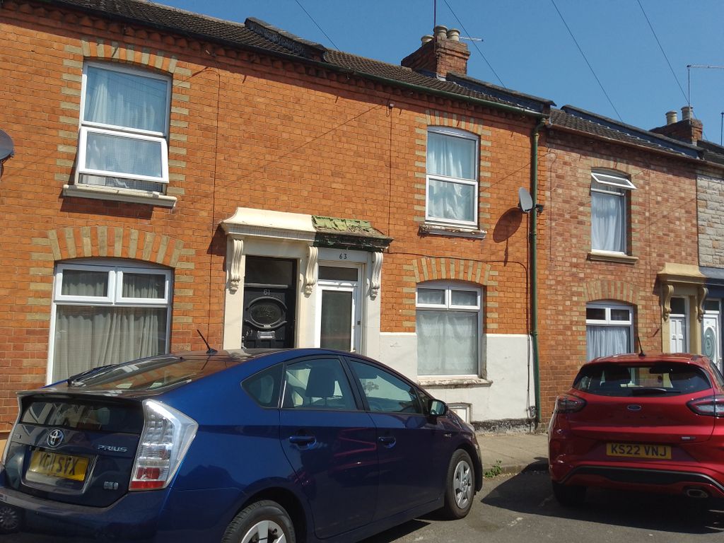 2 bed terraced house for sale in Dunster Street, Northampton NN1 Zoopla