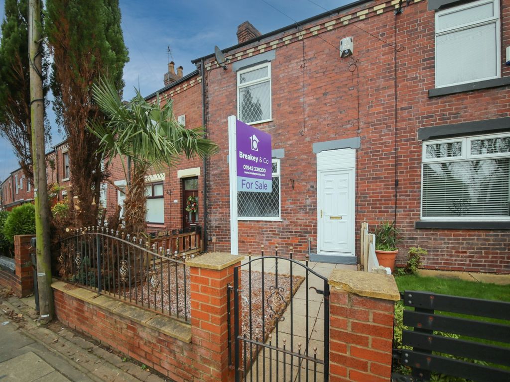 2 bed terraced house for sale in Warrington Road, Abram, Wigan
