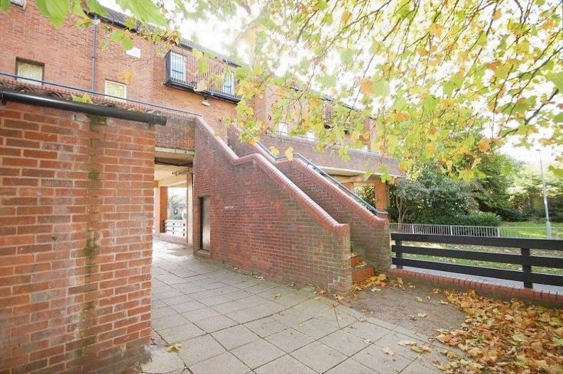 1 bed to rent in Felmores End, Pitsea, Basildon SS13 Zoopla