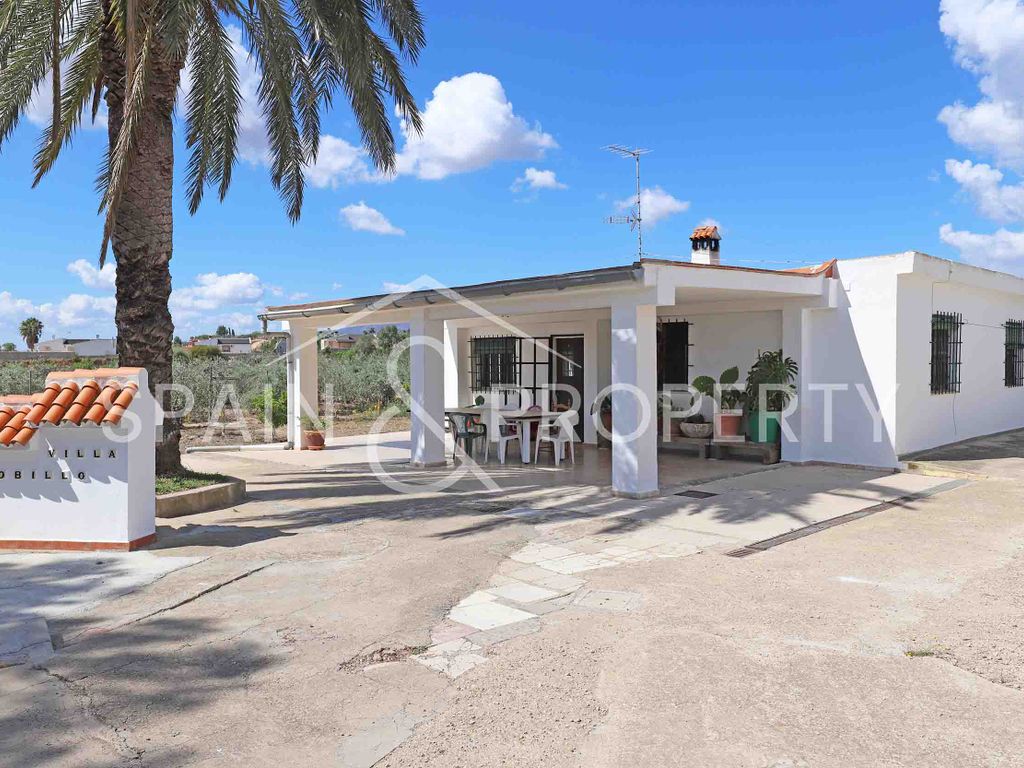 3 bed country house for sale in Montserrat, Valencia (Province