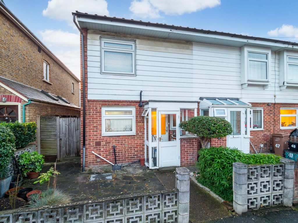 2 bed end terrace house for sale in Collingwood Road, Sutton SM1, £