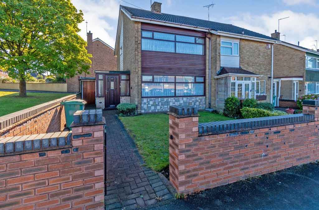 2 bed semidetached house for sale in Churchill Road, Walsall WS2 Zoopla