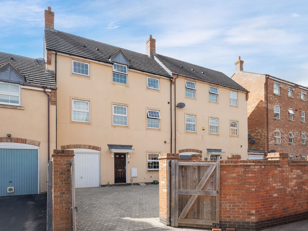 4 bed terraced house for sale in Crowell Mews, Aylesbury HP19, £410,000