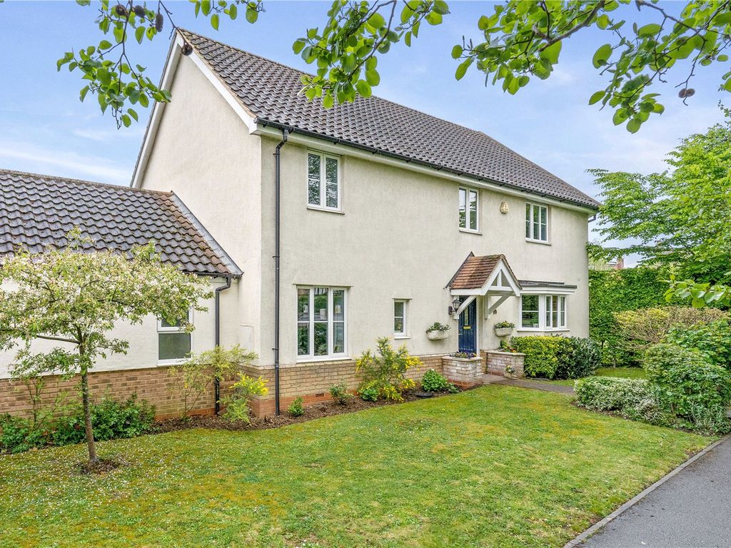 4 bed detached house for sale in The Coppice, VilliersSurMarne Avenue