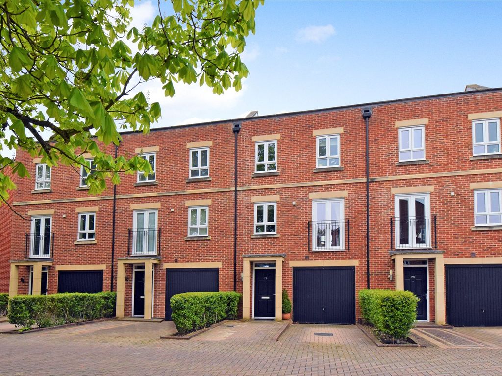 4 bed terraced house for sale in Denman Drive, Newbury, Berkshire RG14