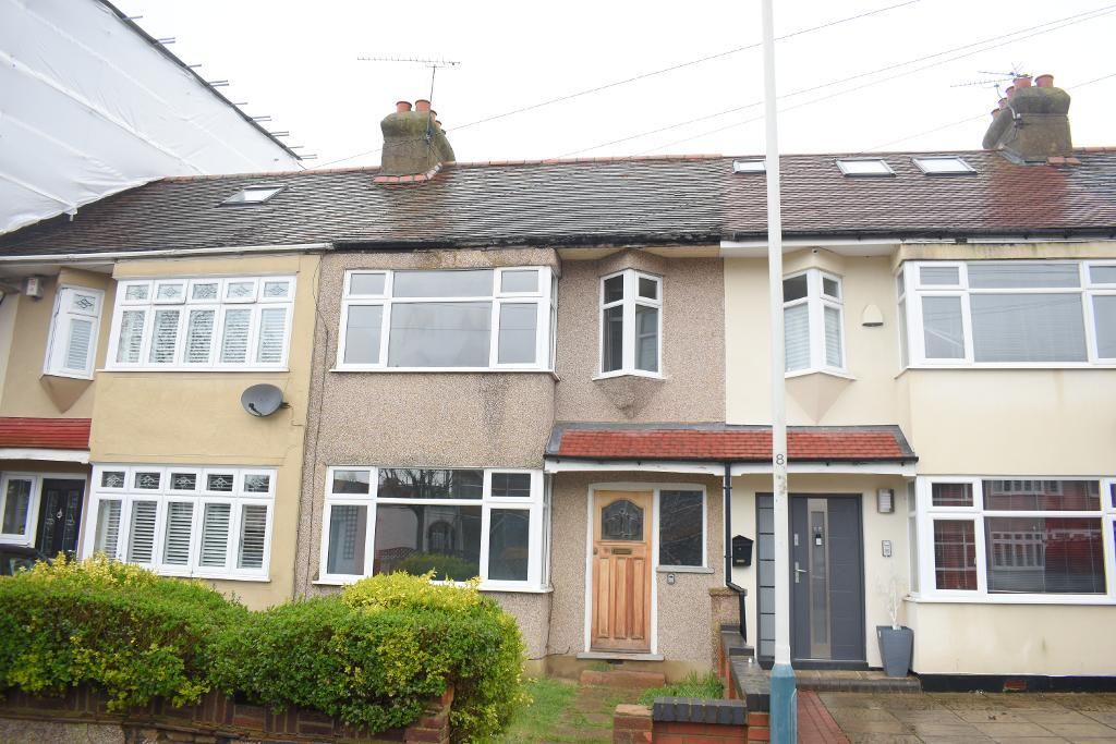 3 bed terraced house for sale in Primrose Glen, Hornchurch, Essex RM11