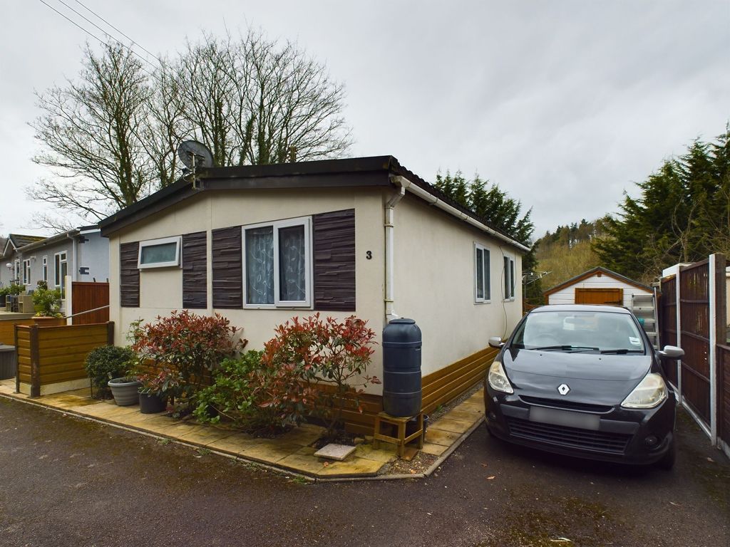 2 bed mobile/park home for sale in Wyelands Park, Lower Lydbrook GL17