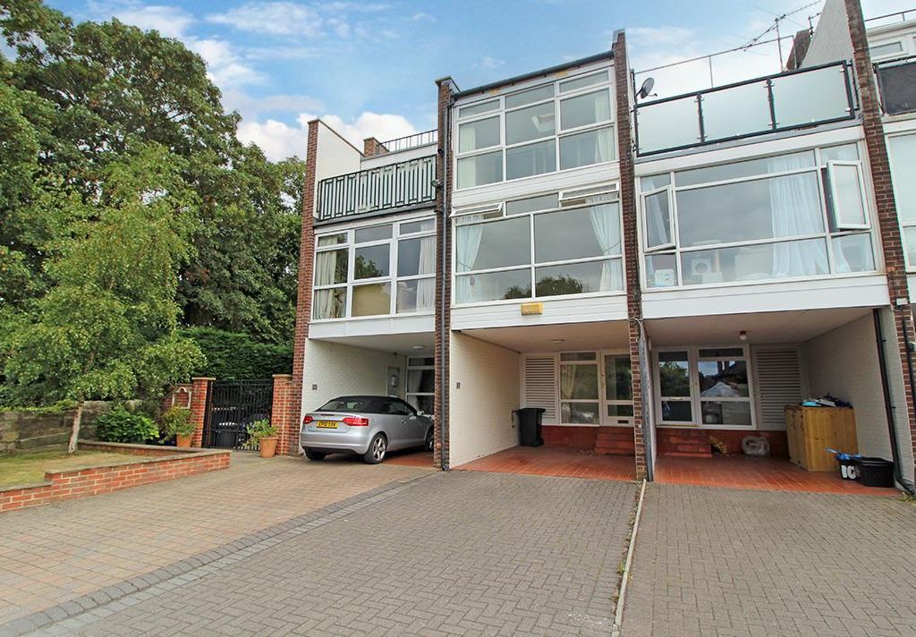 3 bed property for sale in Harcourt Drive, Harrogate HG1 Zoopla