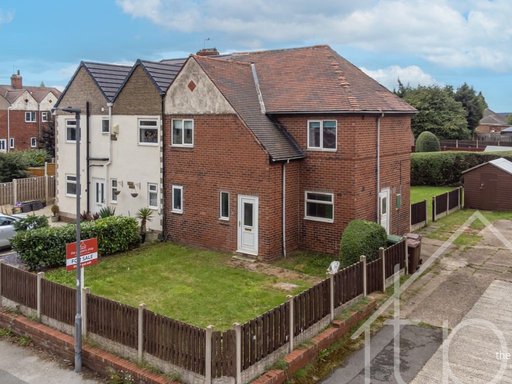 3 bed semidetached house for sale in West Avenue, South Elmsall