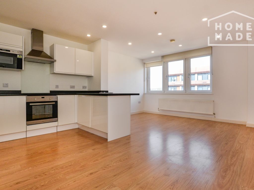 1 bed flat to rent in Trafford House, Basildon SS16 Zoopla