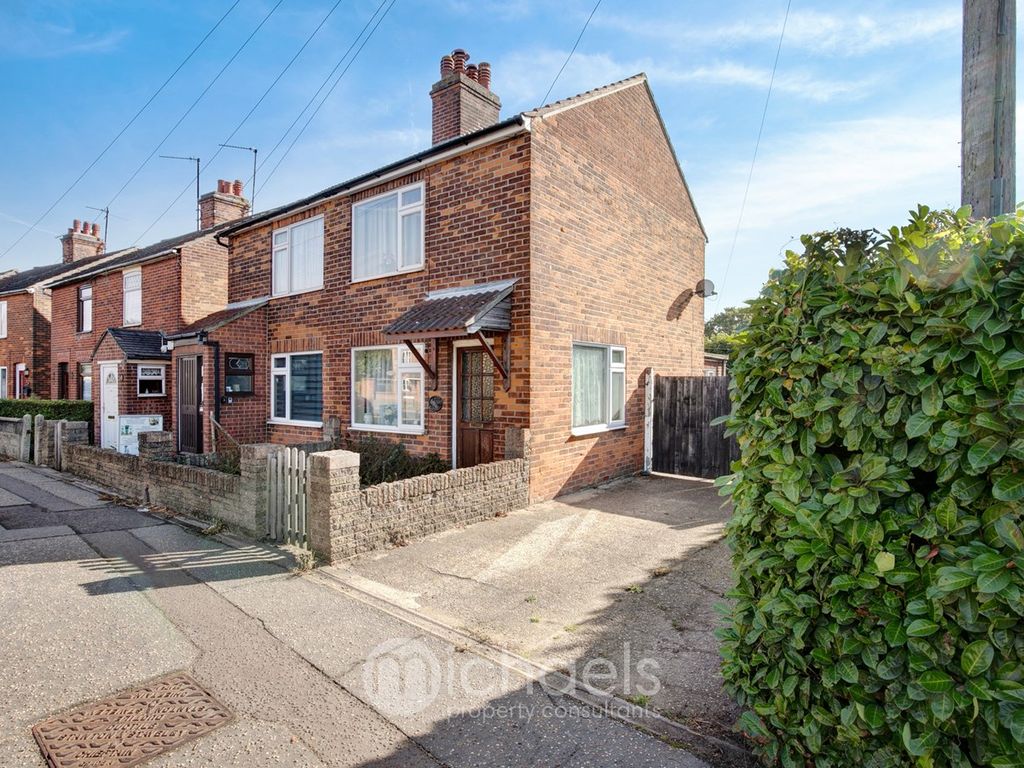 3 bed semidetached house for sale in Parsons Heath, Colchester CO4
