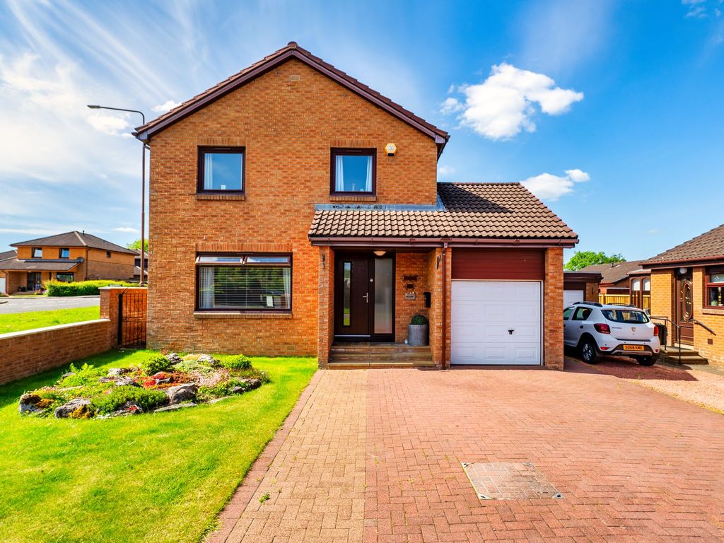 4 bed property for sale in West Bankton Place, Livingston EH54, £