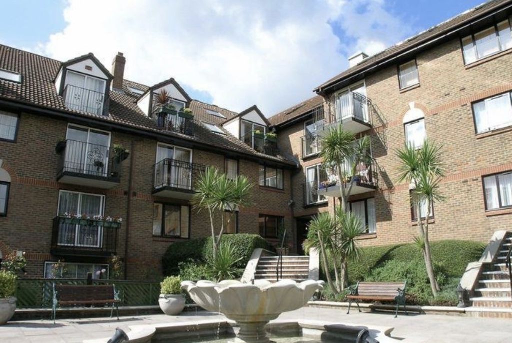 2 bed flat for sale in Lansdowne Road, Purley CR8 Zoopla