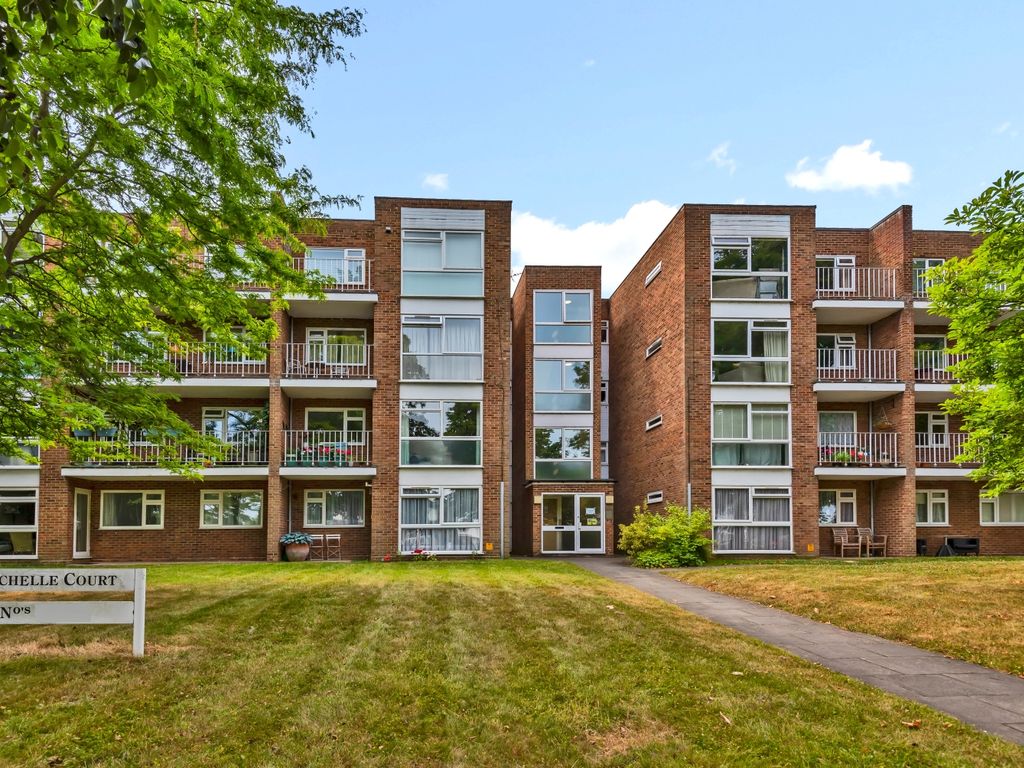 2 bed flat to rent in Foxgrove Road, Beckenham BR3 Zoopla