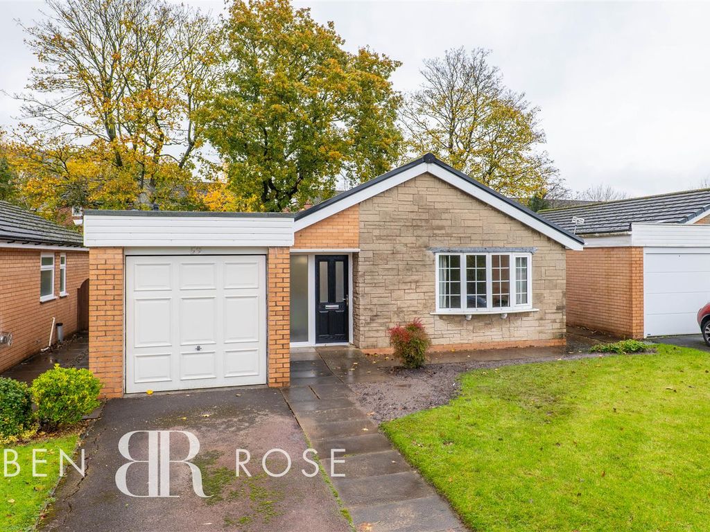 3 bed bungalow for sale in Long Croft Meadow, Chorley PR7, £259,995