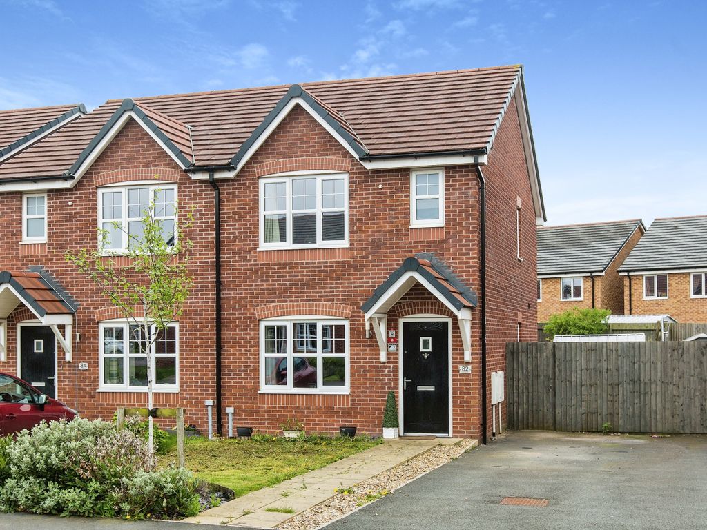 3 bed semidetached house for sale in Northgate, Leyland PR25 Zoopla