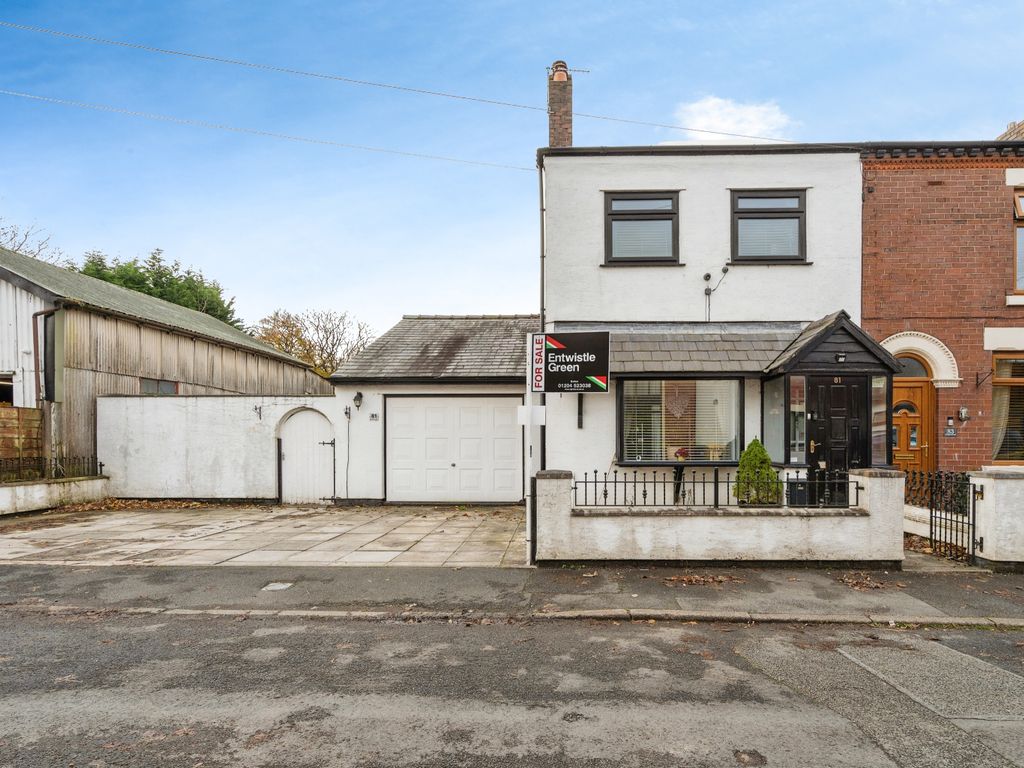 3 bed semidetached house for sale in Wingates Lane, Westhoughton